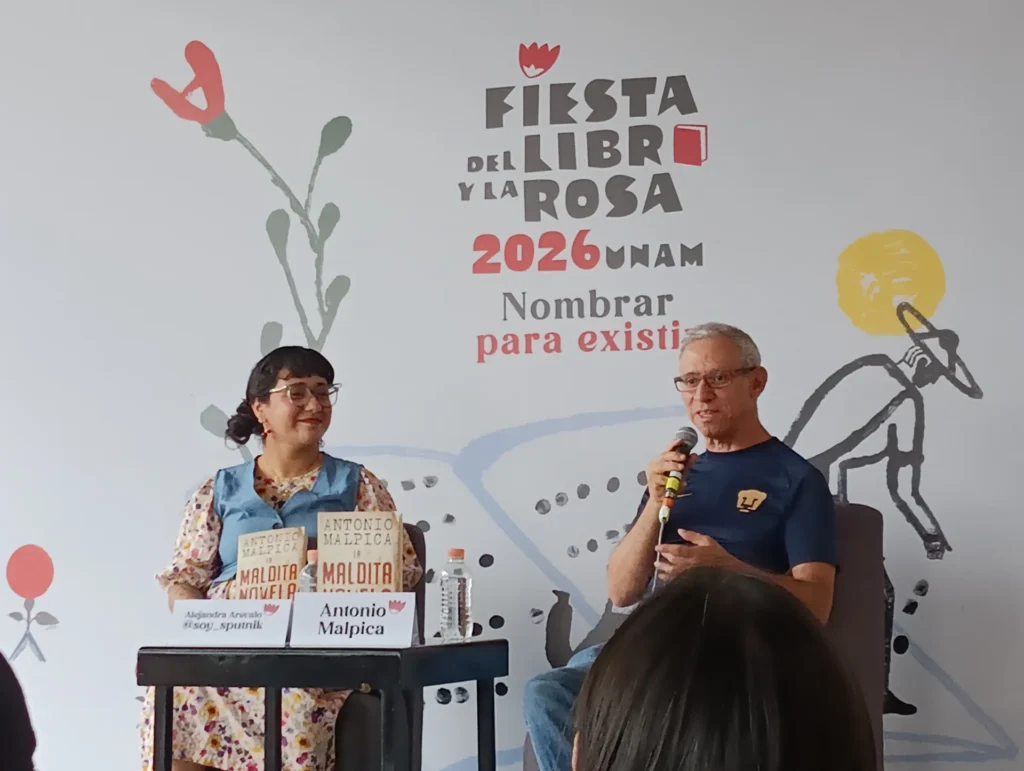 Antonio Malpica presenta "La maldita novela", su "carta de amor" al mundo editorial