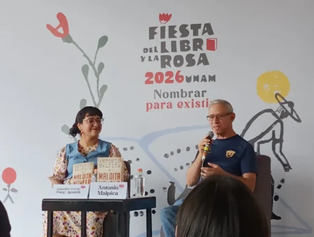 Antonio Malpica presenta "La maldita novela", su "carta de amor" al mundo editorial