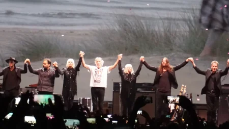 Roger Waters califica de “imbécil” a Ed Sheeran en medio de controversia Roger Waters califica de "imbécil" a Ed Sheeran en medio de controversia