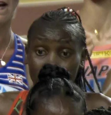 Agnes Ngetich impone récord mundial de medio maratón en Copenhague